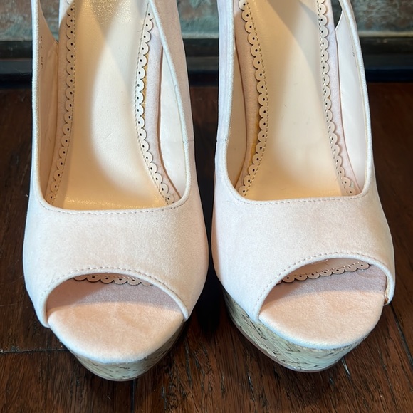 Brand New Blush Peep Toe Wedge - Picture 3 of 7